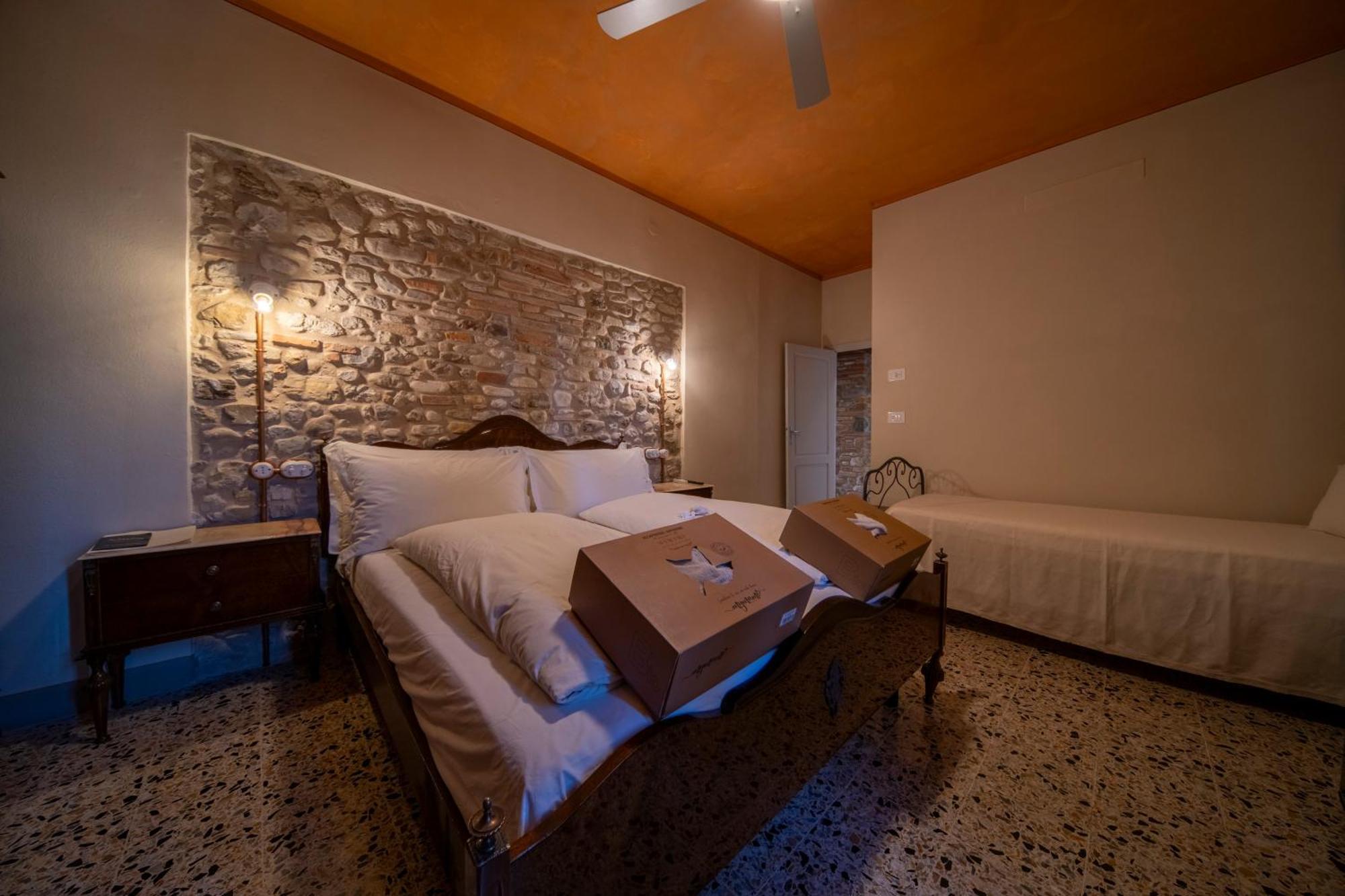 Agriturismo Podere Tovari 安吉亚里 外观 照片