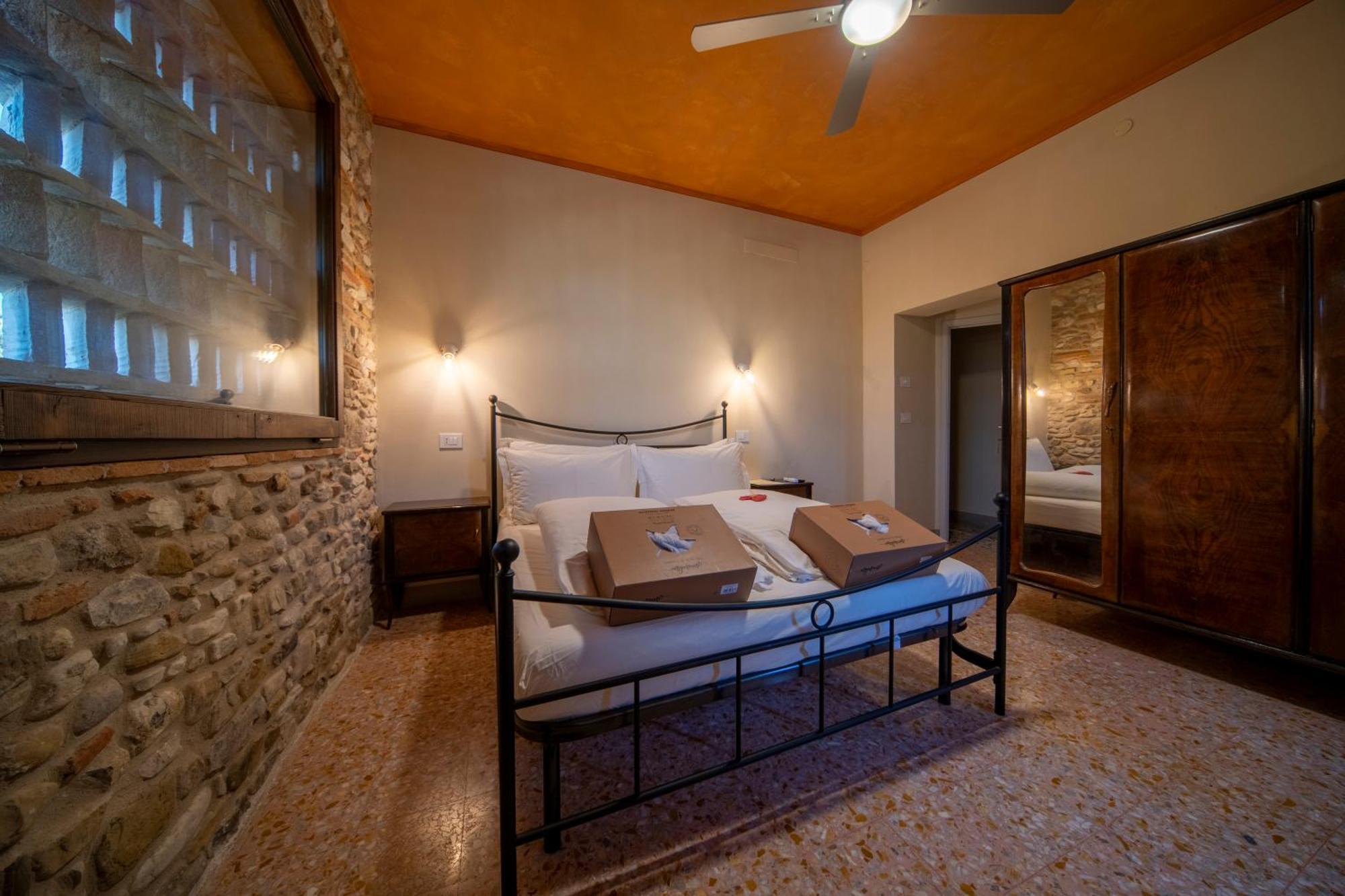 Agriturismo Podere Tovari 安吉亚里 外观 照片