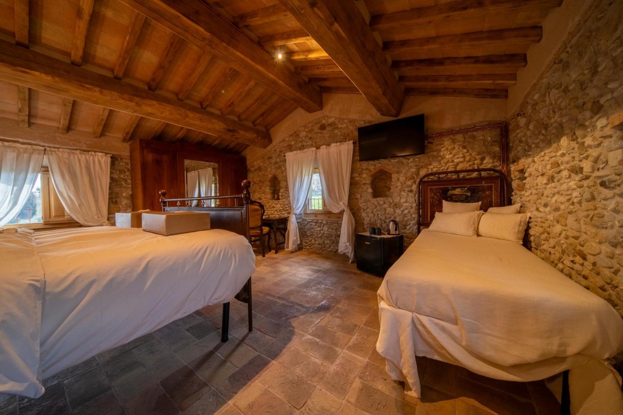 Agriturismo Podere Tovari 安吉亚里 外观 照片