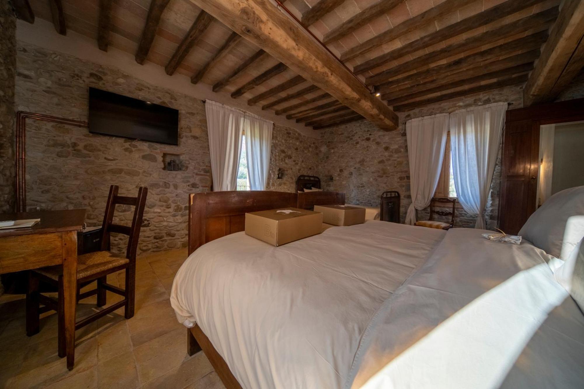 Agriturismo Podere Tovari 安吉亚里 外观 照片
