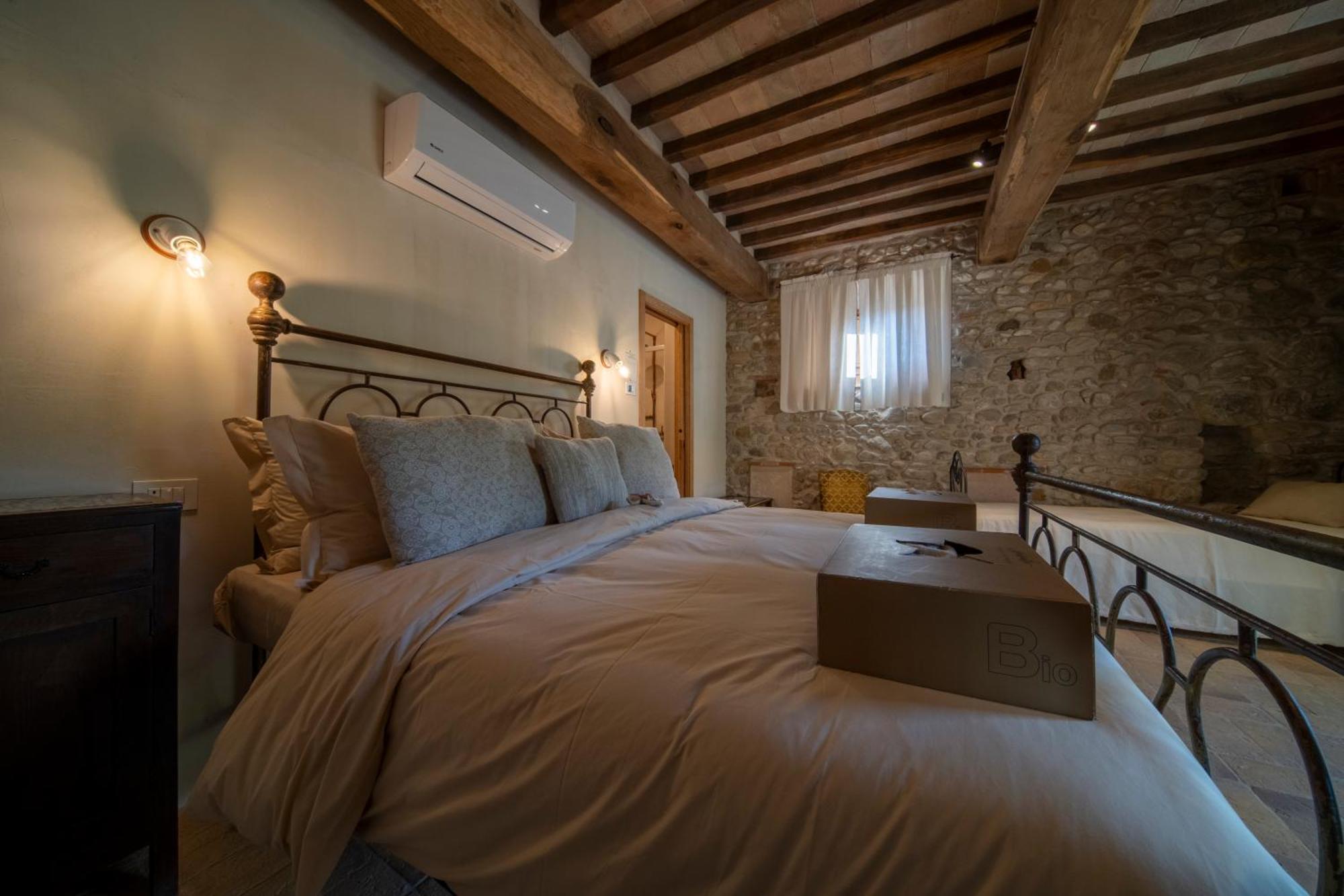 Agriturismo Podere Tovari 安吉亚里 外观 照片