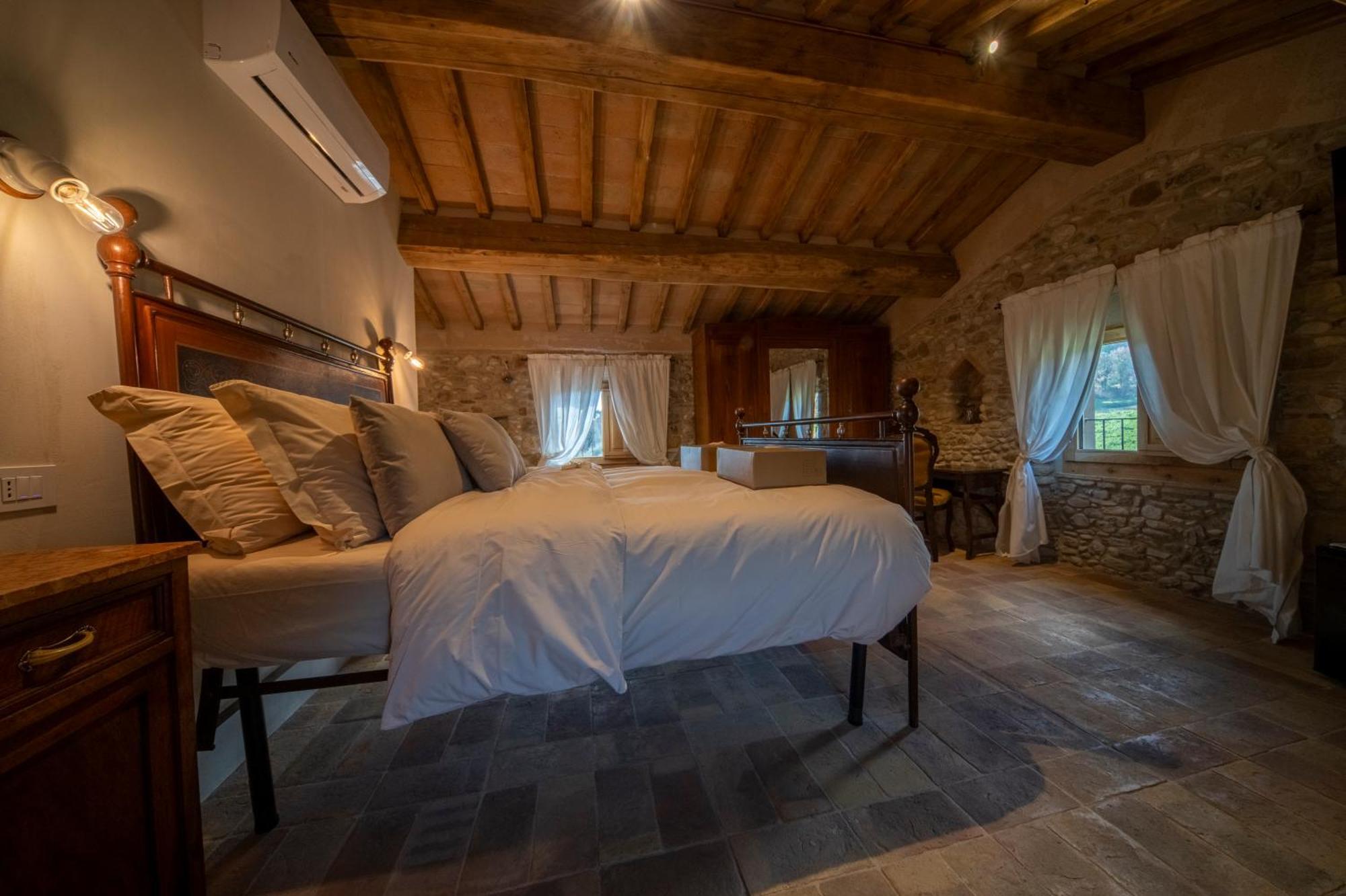 Agriturismo Podere Tovari 安吉亚里 外观 照片