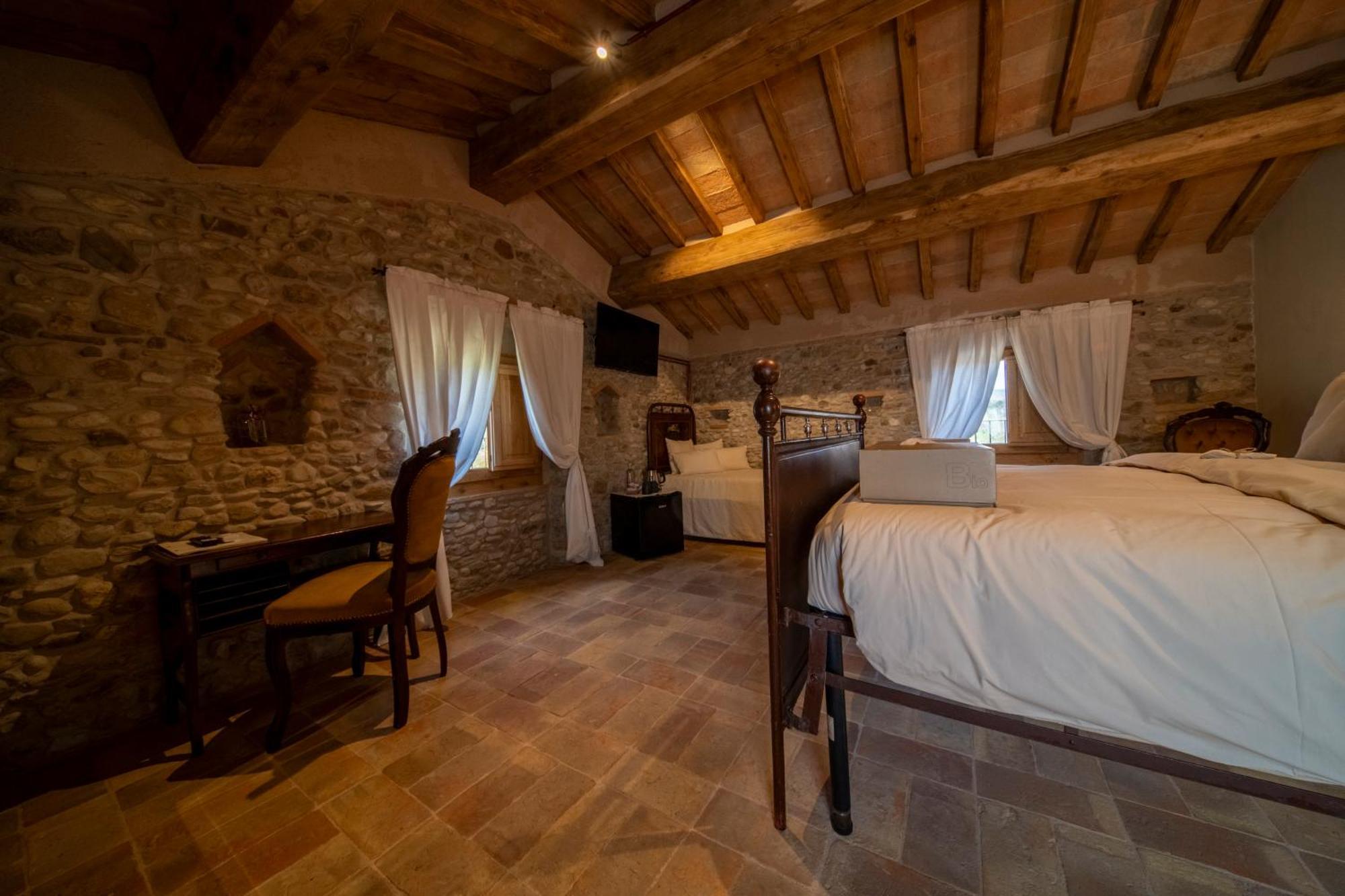 Agriturismo Podere Tovari 安吉亚里 外观 照片