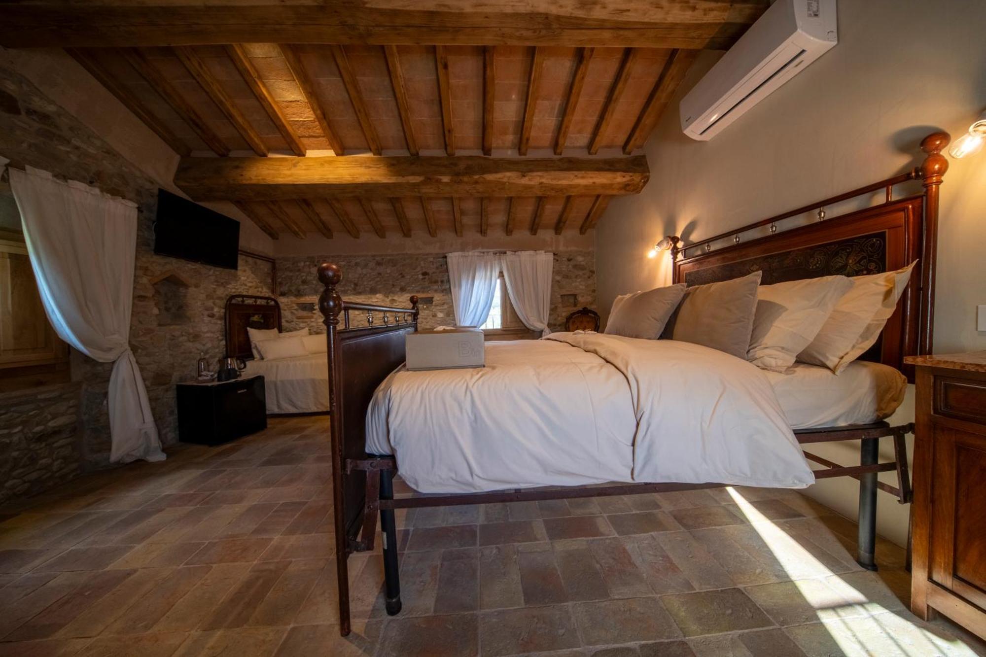 Agriturismo Podere Tovari 安吉亚里 外观 照片