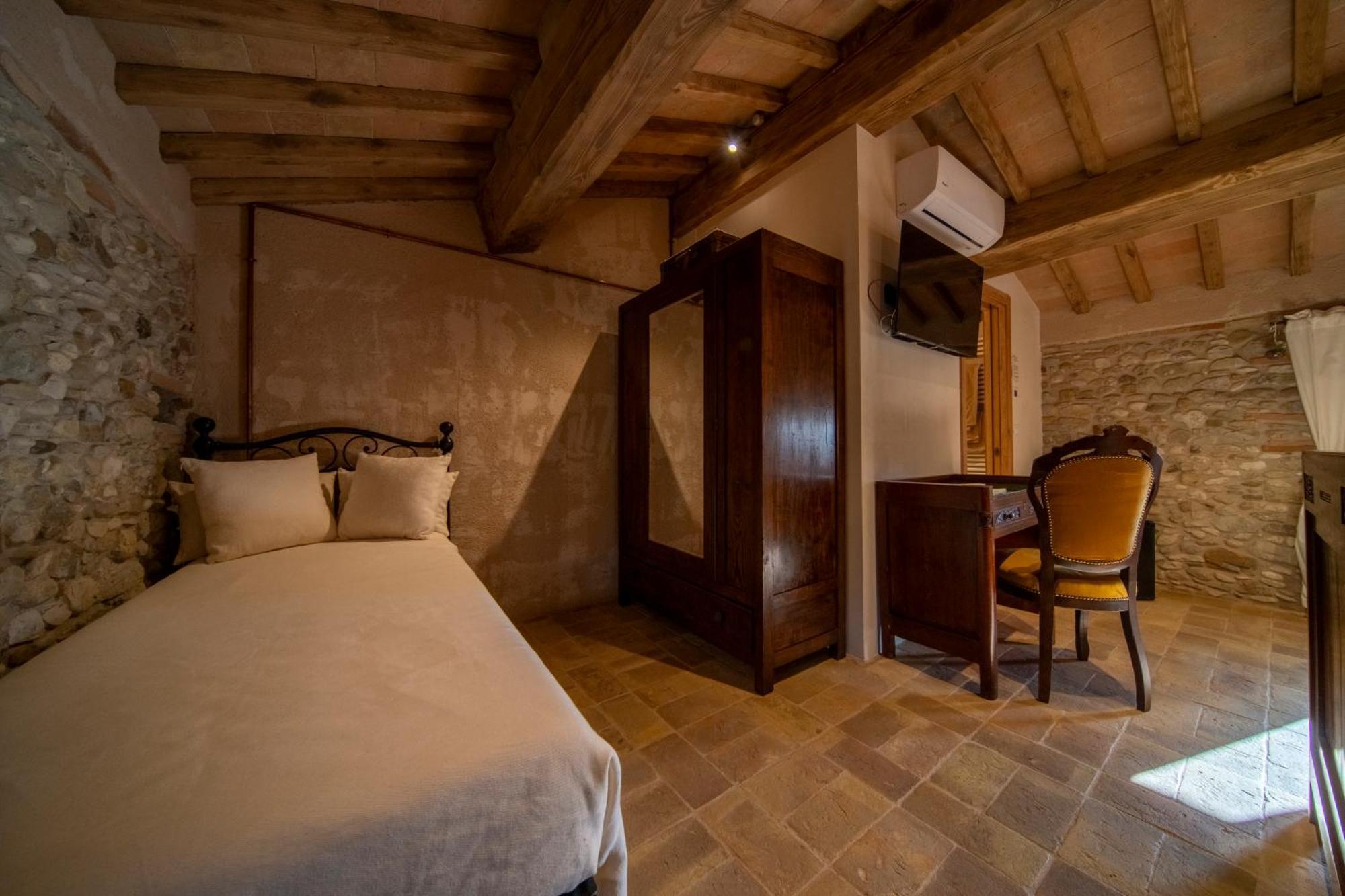 Agriturismo Podere Tovari 安吉亚里 外观 照片