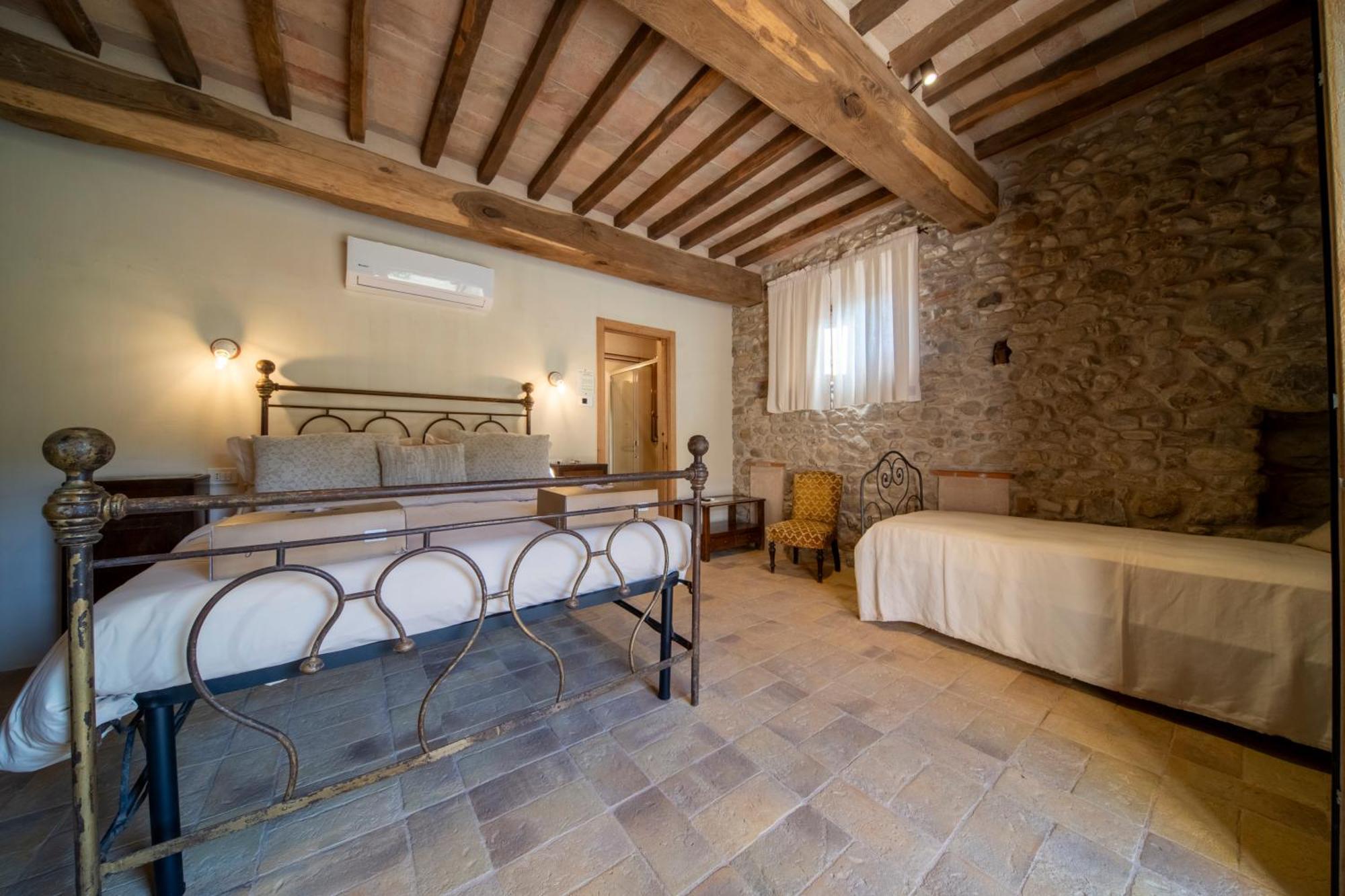 Agriturismo Podere Tovari 安吉亚里 外观 照片