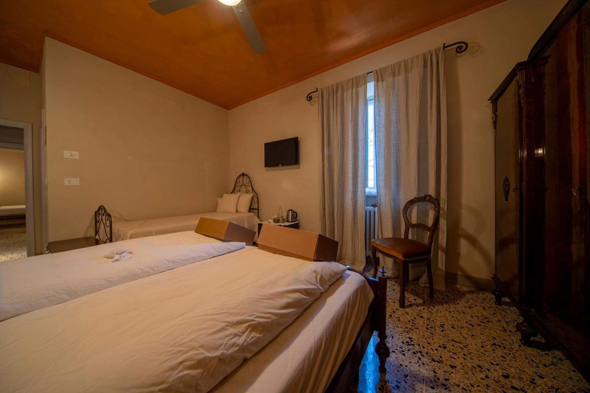 Agriturismo Podere Tovari 安吉亚里 外观 照片
